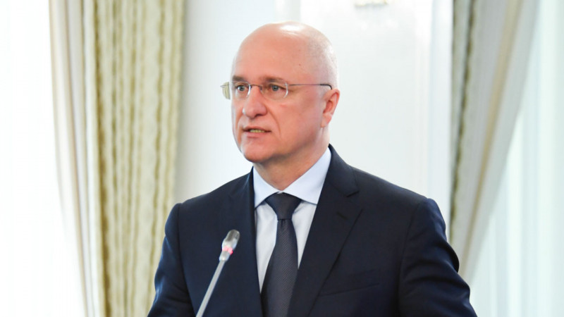 Роман Скляр Есіл ауданы Петровка ауылындағы эвакуациялық пунктке барды