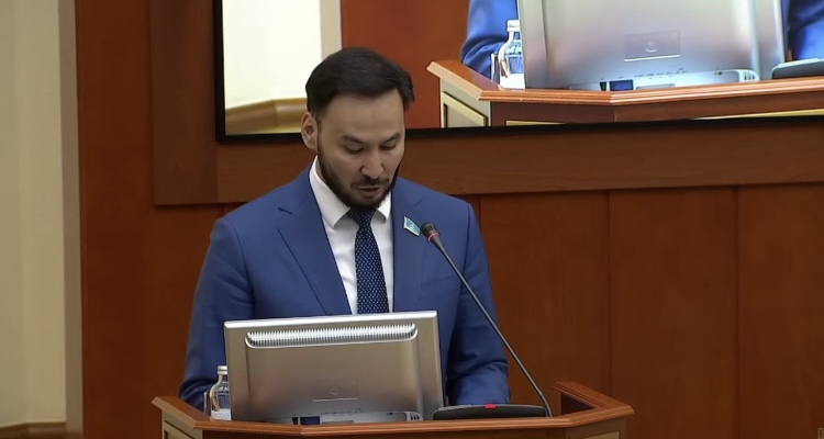 Мәжіліс қазақы жылқыны сақтау және көбейту туралы заңды қабылдады