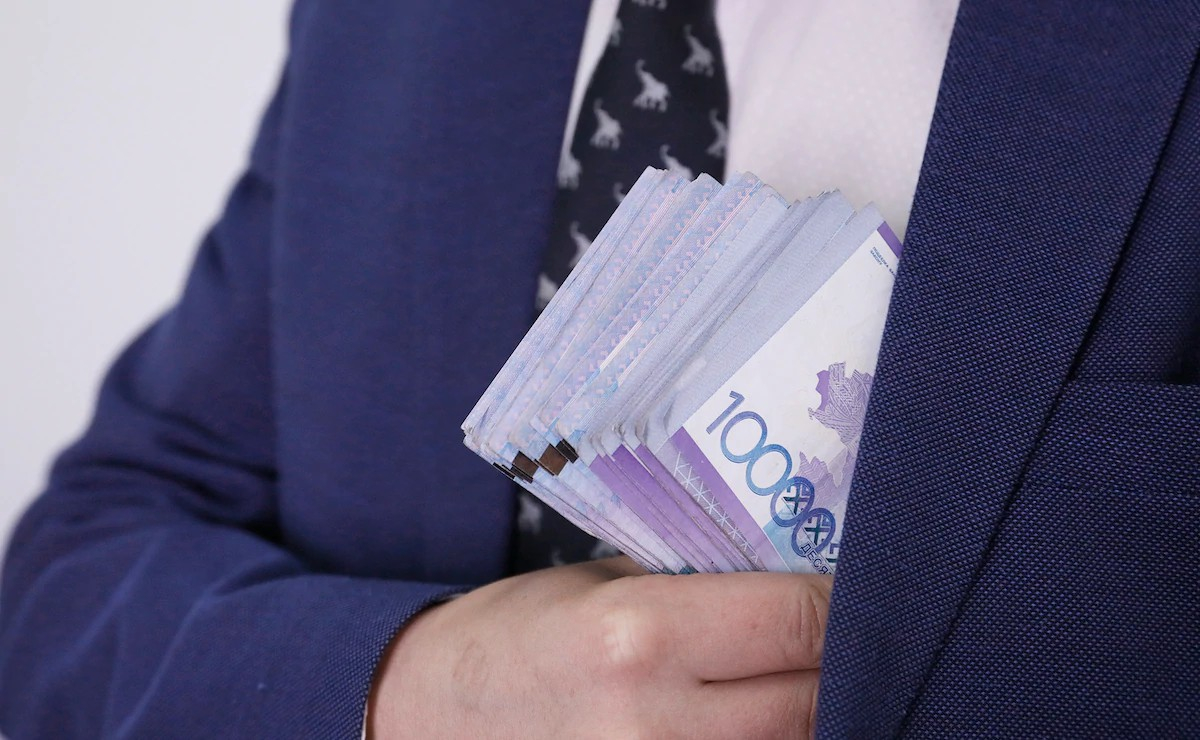 «Миллиардтаған қаржы жымқырған»: Мұнай-газ кәсіпорындарының басшылары ұсталды