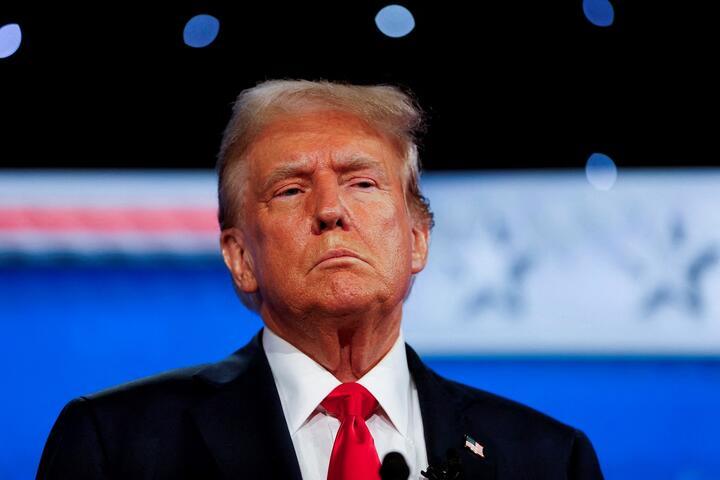 Трамп әлемнің ең бай адамдарына 200 млрд шығын келтірді