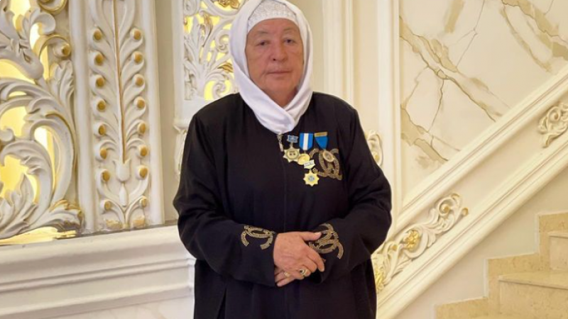 Әмина апа асырап алған қыздарына қатысты шындықты айтты