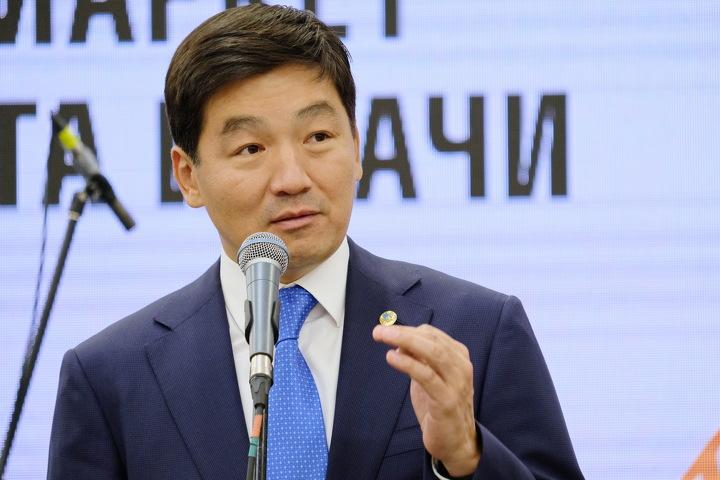 Перизат Қайрат пен Алматының экс-әкімі Бауыржан Байбекті не байланыстырады? 