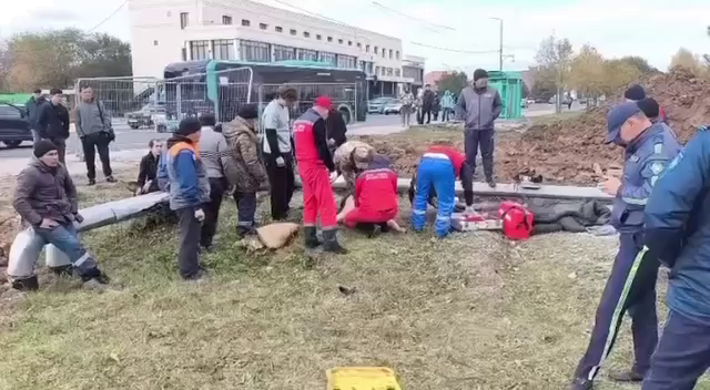 Қарағандыда екі жұмысшы топырақ астында қалып мерт болды
