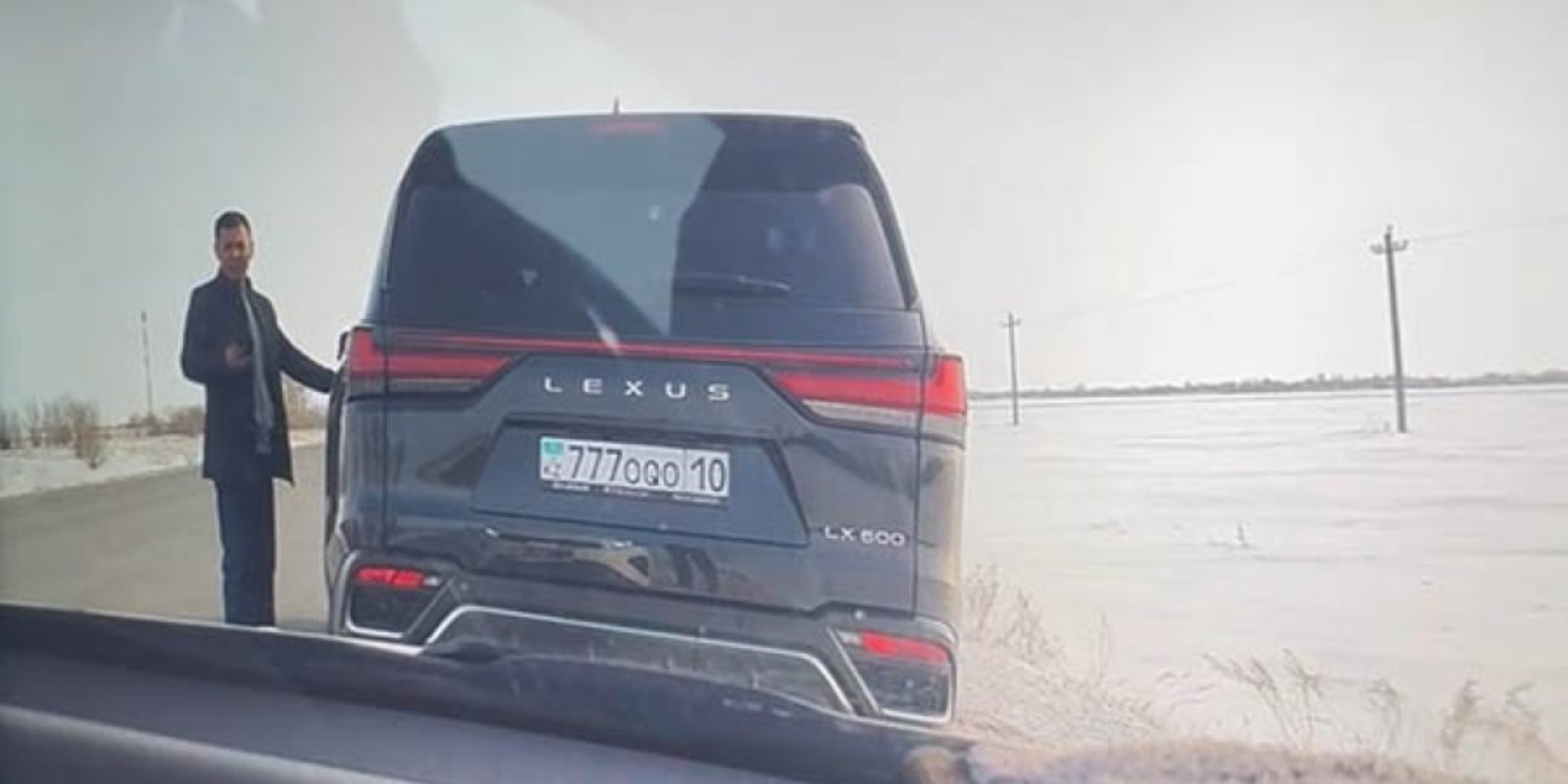 Шулы оқиғадан соң қызметіне оралған Lexus мінген полицей парамен ұсталды