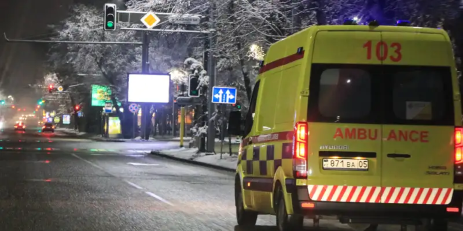 Ақтөбеде 8 сынып оқушысы мопедпен ауыр жол апатына түсті