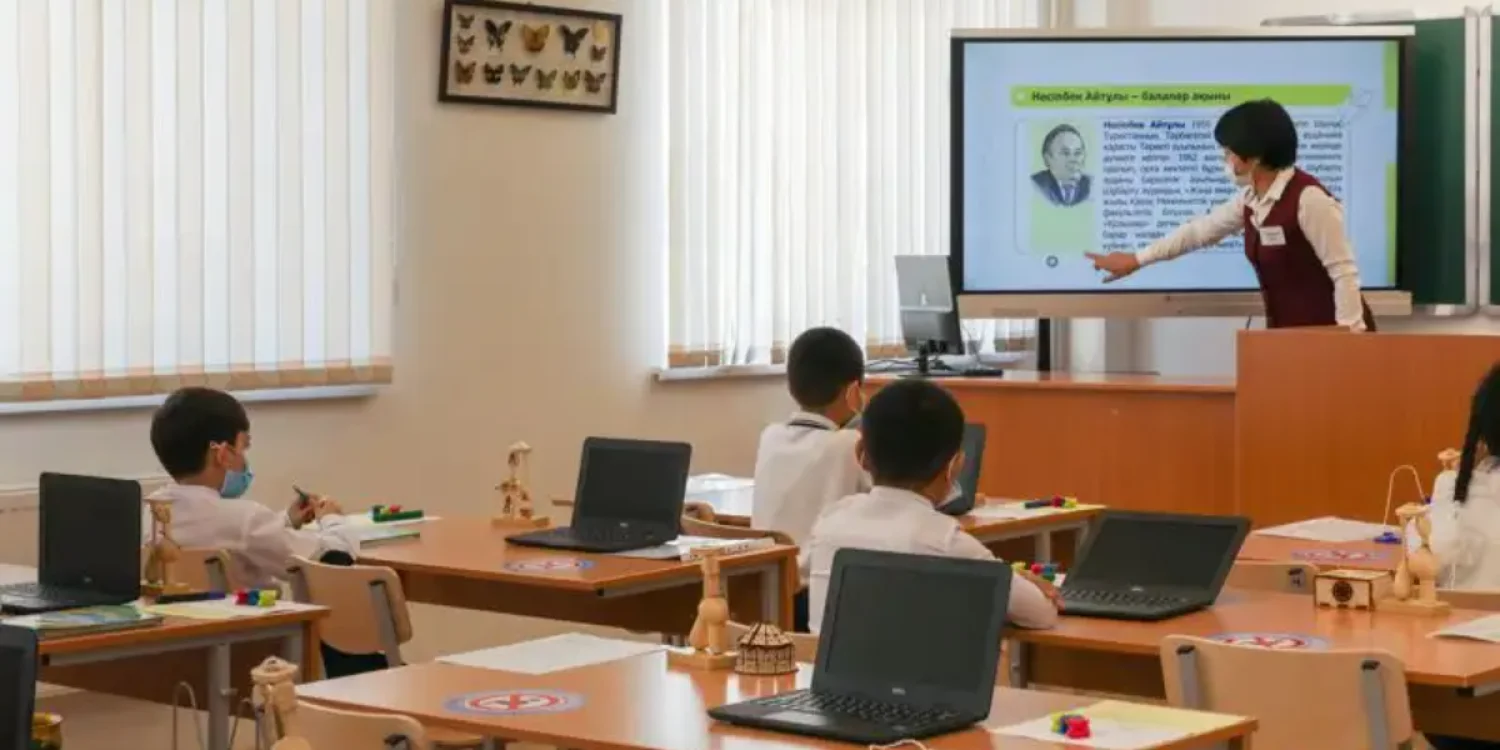 Учителей планируют освободить от ответственности за учеников вне школы