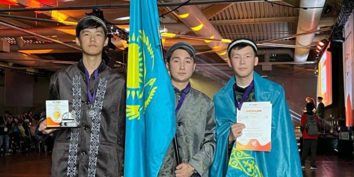 ШЫҢҒЫС МҰҚАН: Оқушыларымыз Германияда робототехникадан өткен сайыста алғаш рет жүлделі болды