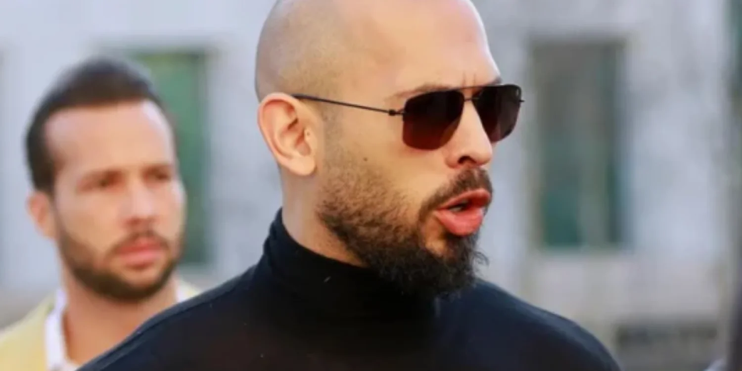 Скандальный блогер прокомментировал казахстанцев после прилета в Алматы