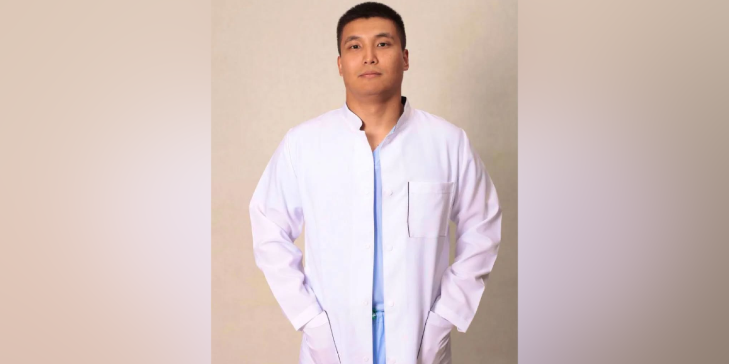 Ұшақ ішіндегі босану: Оралдық дәрігер ана мен баланың өмірін сақтап қалды (ВИДЕО)