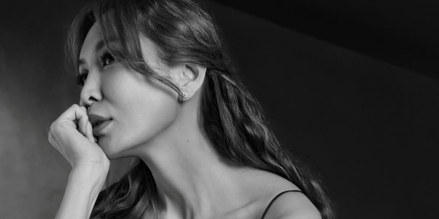 Назарбаевтың тоқалы көпшілікті сұлулығымен тамсандырды