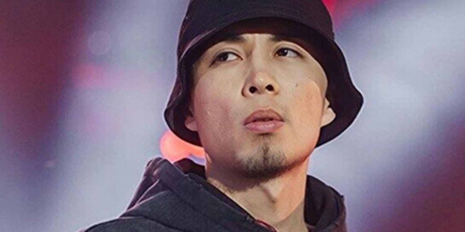 Есірткімен ұсталған белгілі әнші көше тазалап жүр