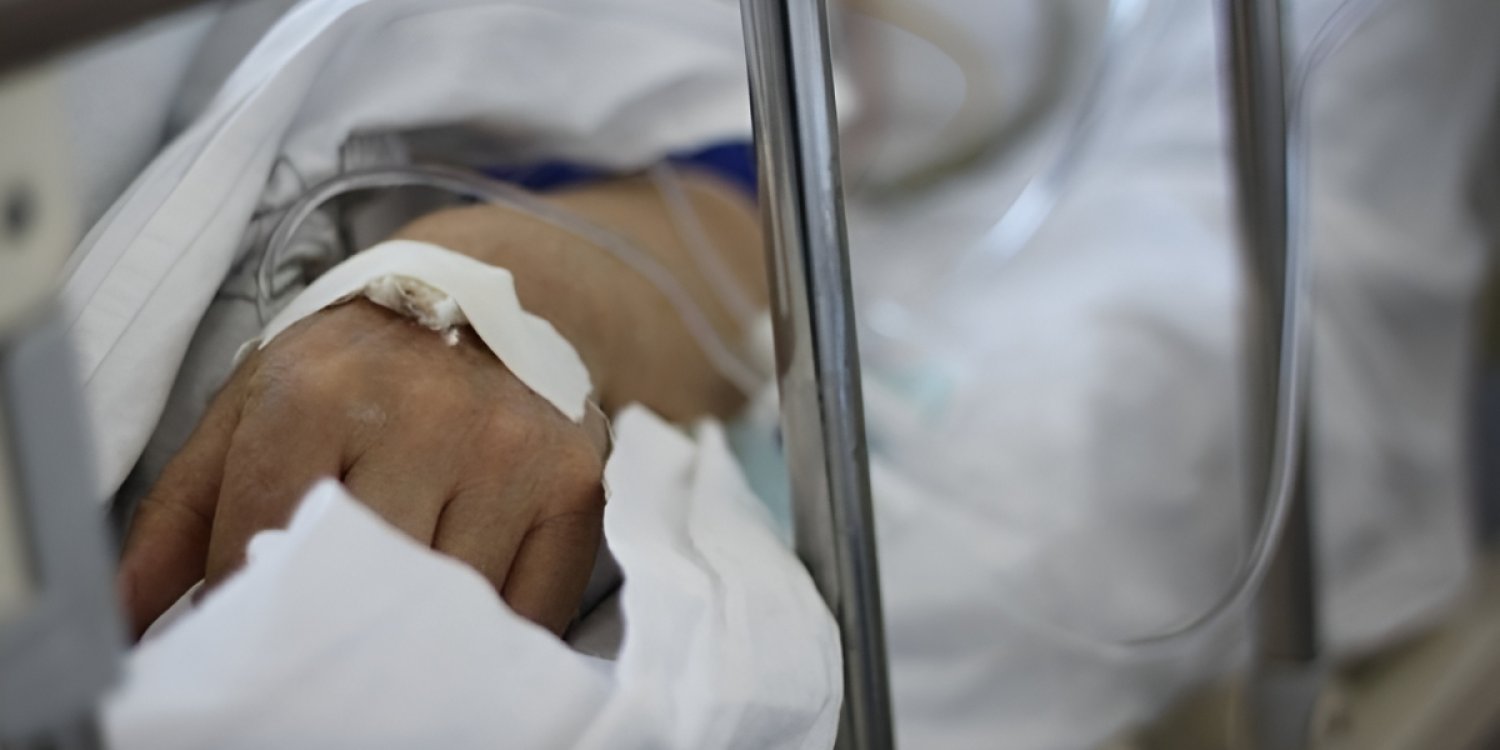 Қала басшысы халық алдында сөйлеп тұрған кезде көз жұмды