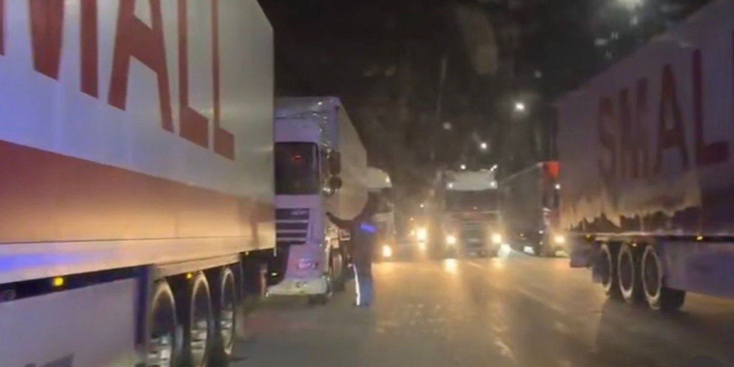 Қарағанды – Астана тасжолында мыңнан астам көлік кептеліп қалды