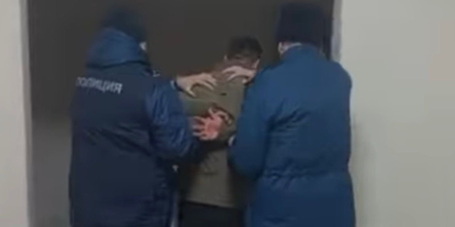 Астанада мас ер адам жедел жәрдем қызметкерін ұрып жіберді 