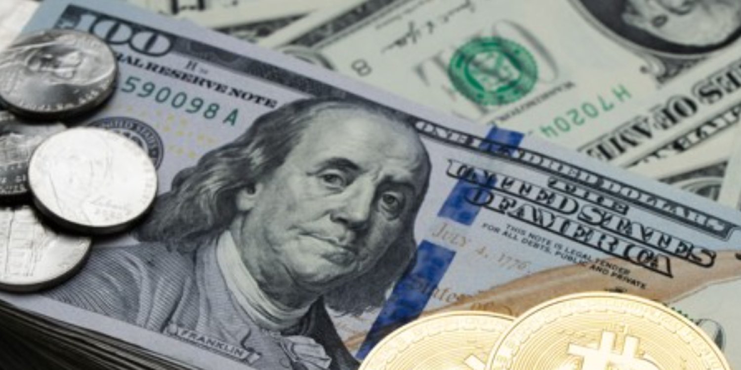 Курс доллара на бирже превысил 464 тенге