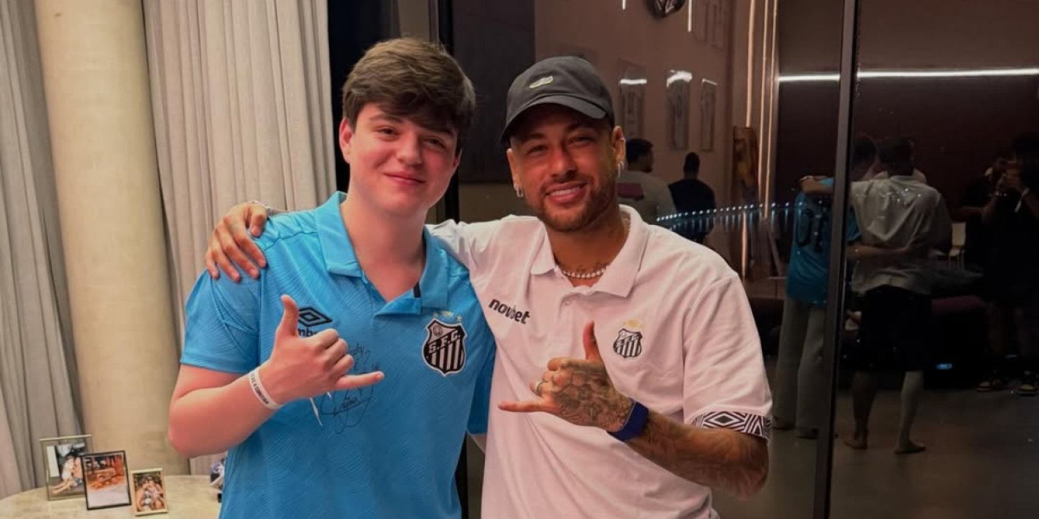 Неймар қазақстандық киберспортшымен кездесті