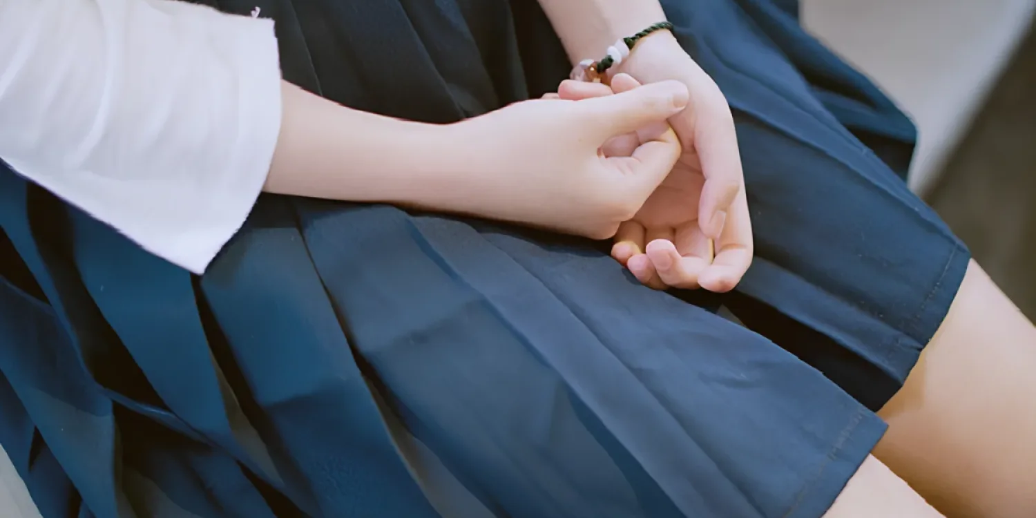 Алматы облысында 15 жастағы жетім қызды 8 жігіт 2 ай бойы зорлап келген