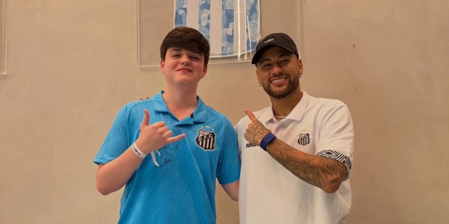 Казахстанский киберспортсмен Molodoy встретился с Неймаром в Бразилии