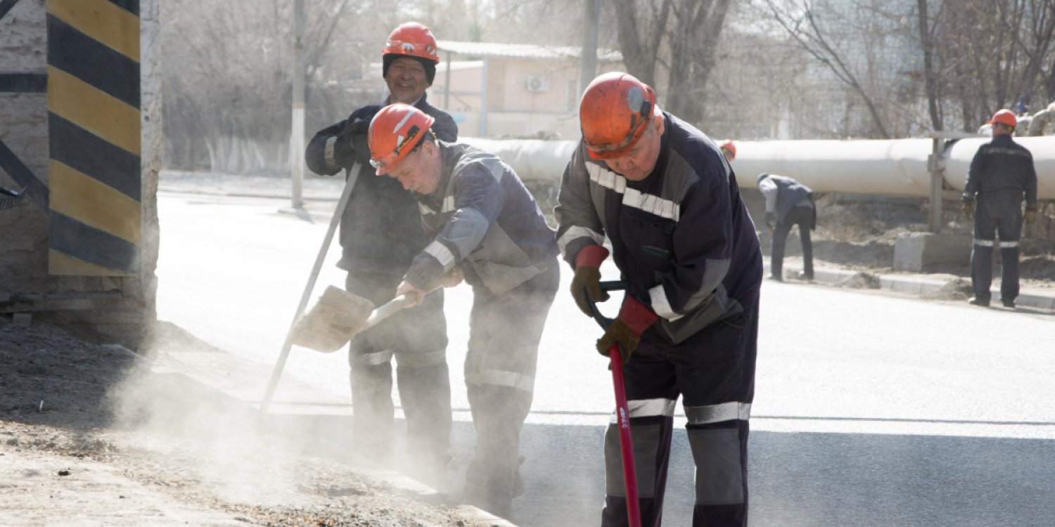 Сотрудники «Казахмыса» вывезли почти 100 тонн мусора из четырех городов страны