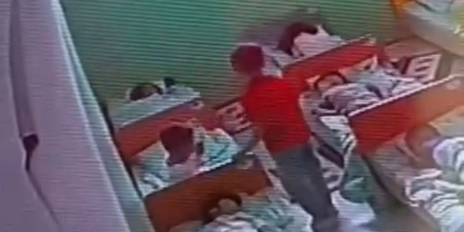 Маңғыстауда “директордың баласы” басқа балаларды ұрып соғып қорқытқан (ВИДЕО)