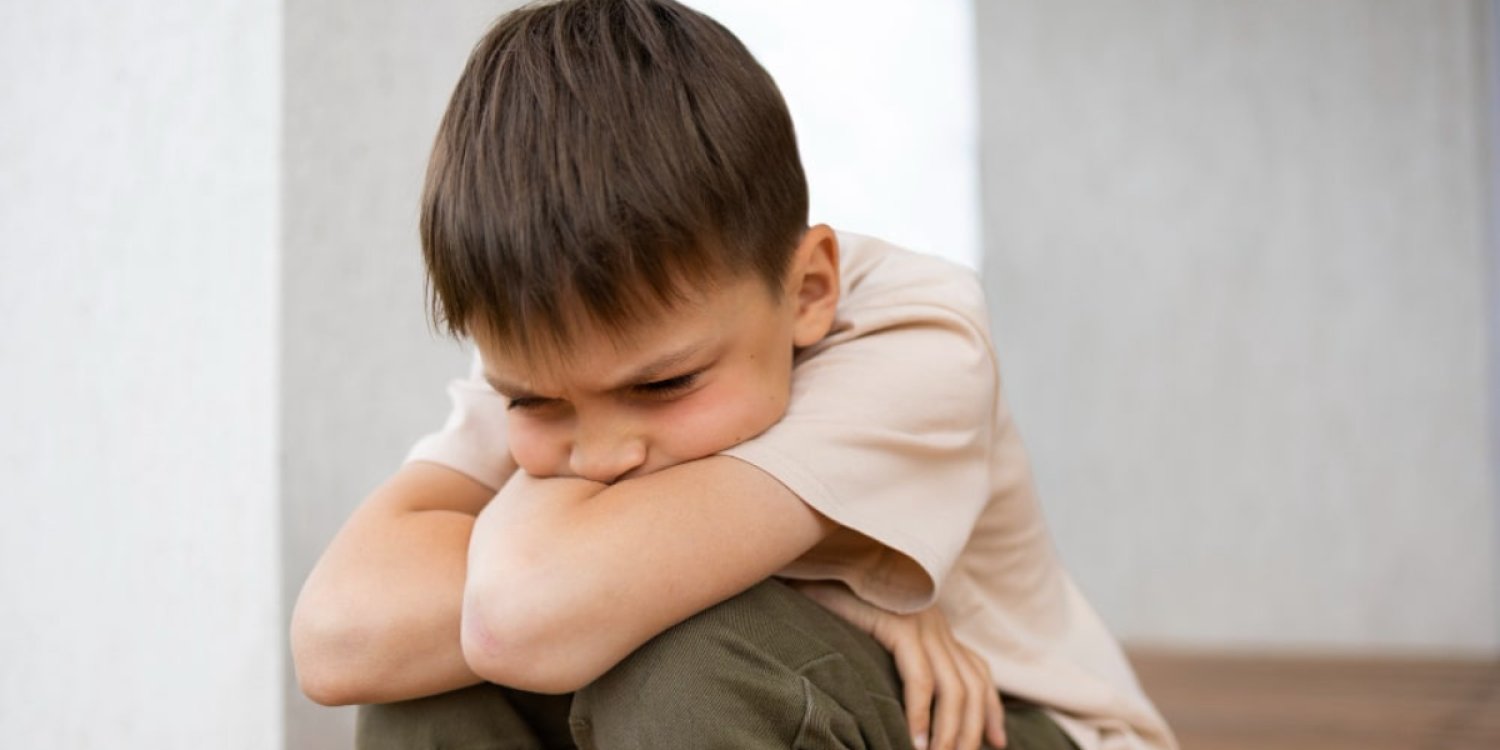 Шымкентте ер адам туысының екі ұлын бірнеше күн зорлаған