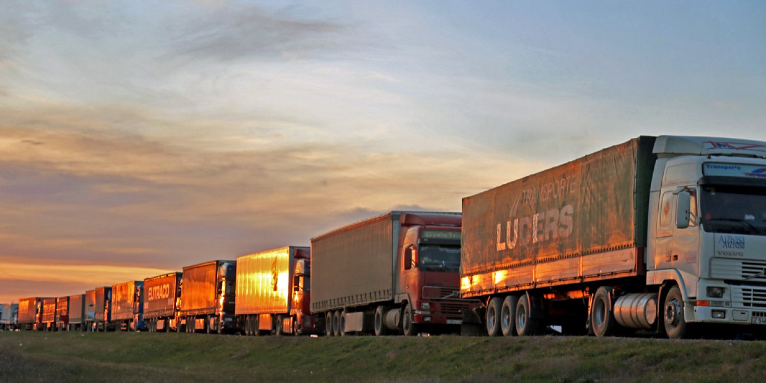 Очереди на границе хотят упорядочить новыми правилами
