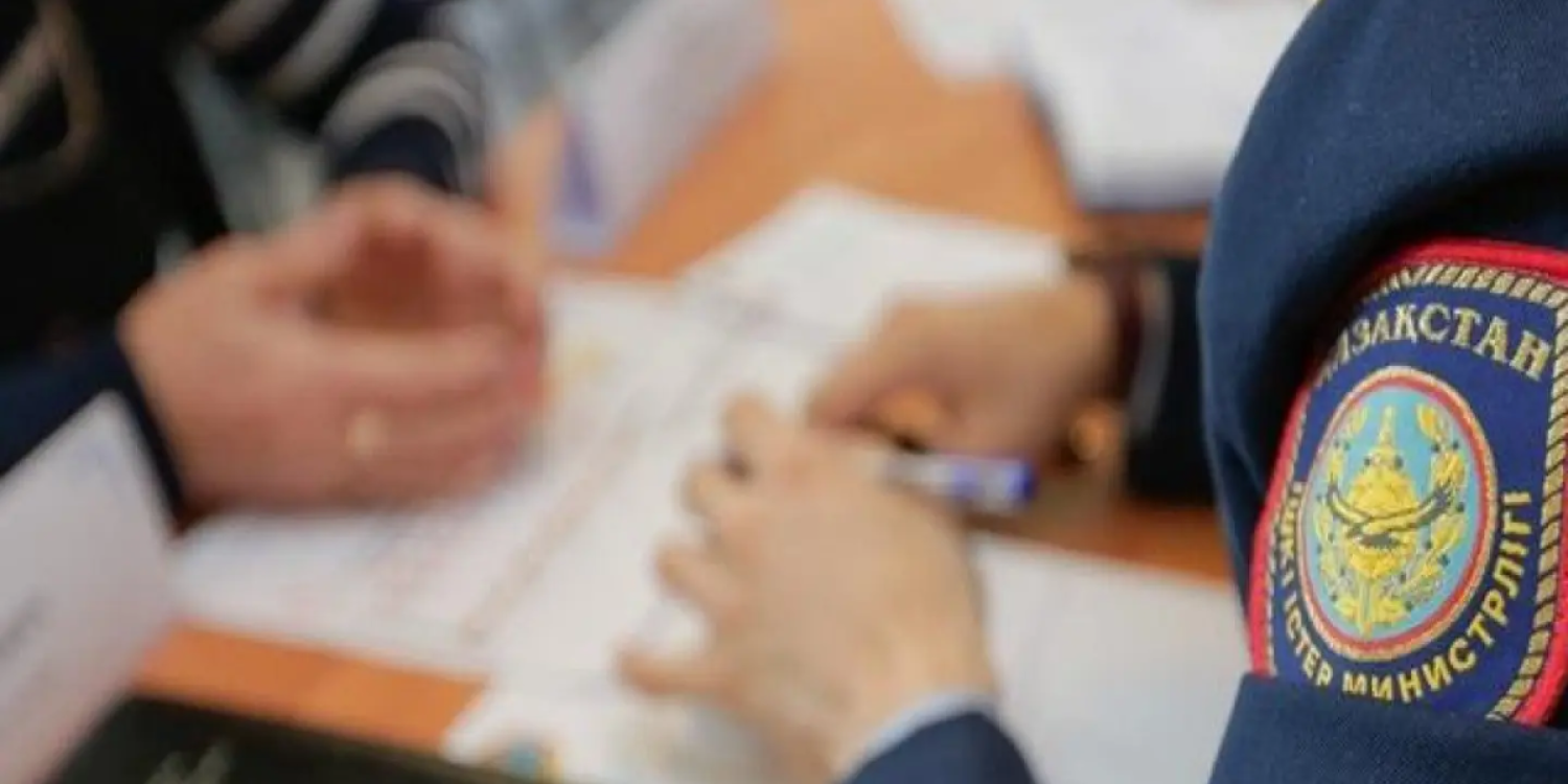 Павлодарда әйел образында жүрген 27 жастағы тұрғынға кісі өлтірді деген айып тағылды