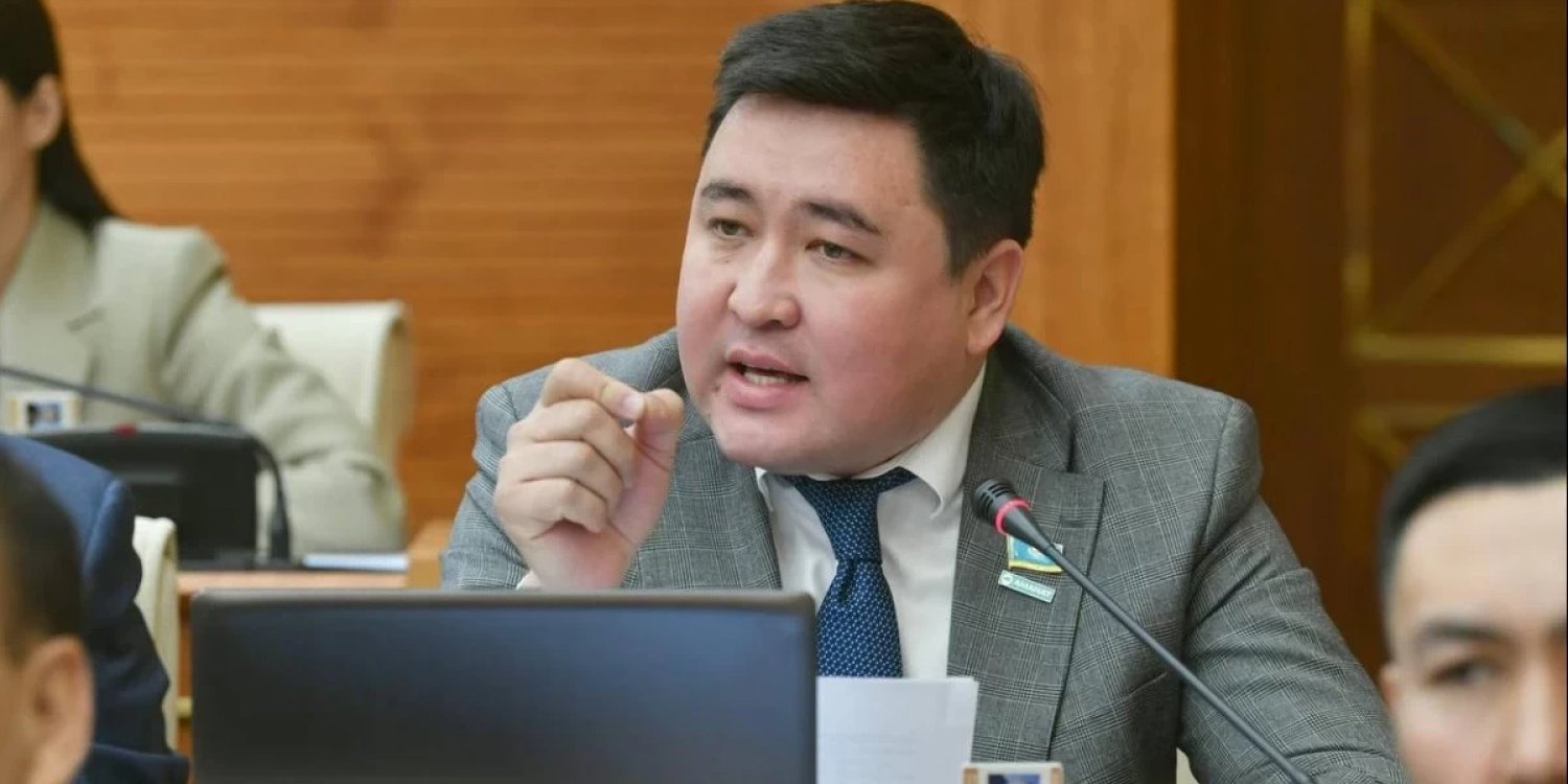«Тариф 300%-ға дейін қымбаттаған»:  депутат байланыс операторларына шүйлікті