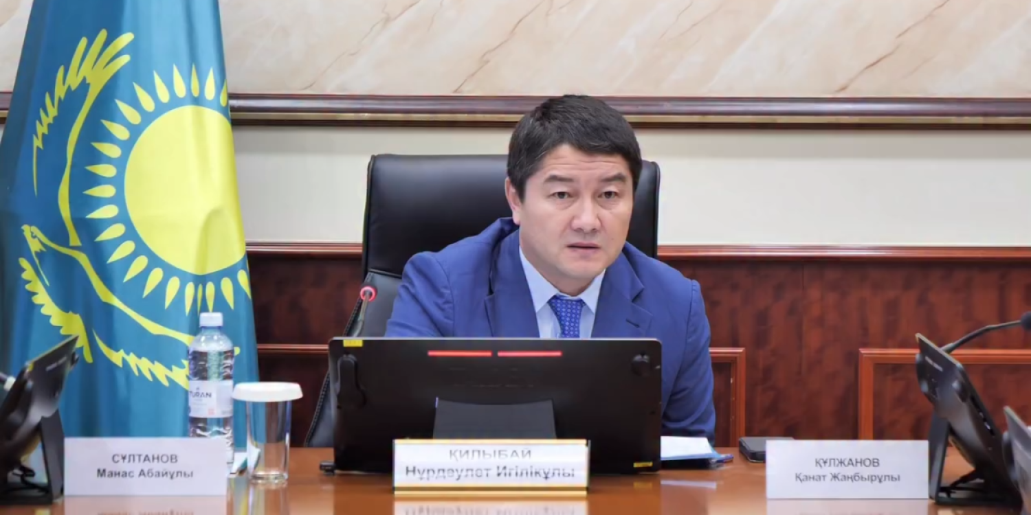 «Не жандарың ашымайды, не бастарың істемейді»: Маңғыстаудың су дауынан кейін әкім шенеуніктердің шаңын қақты