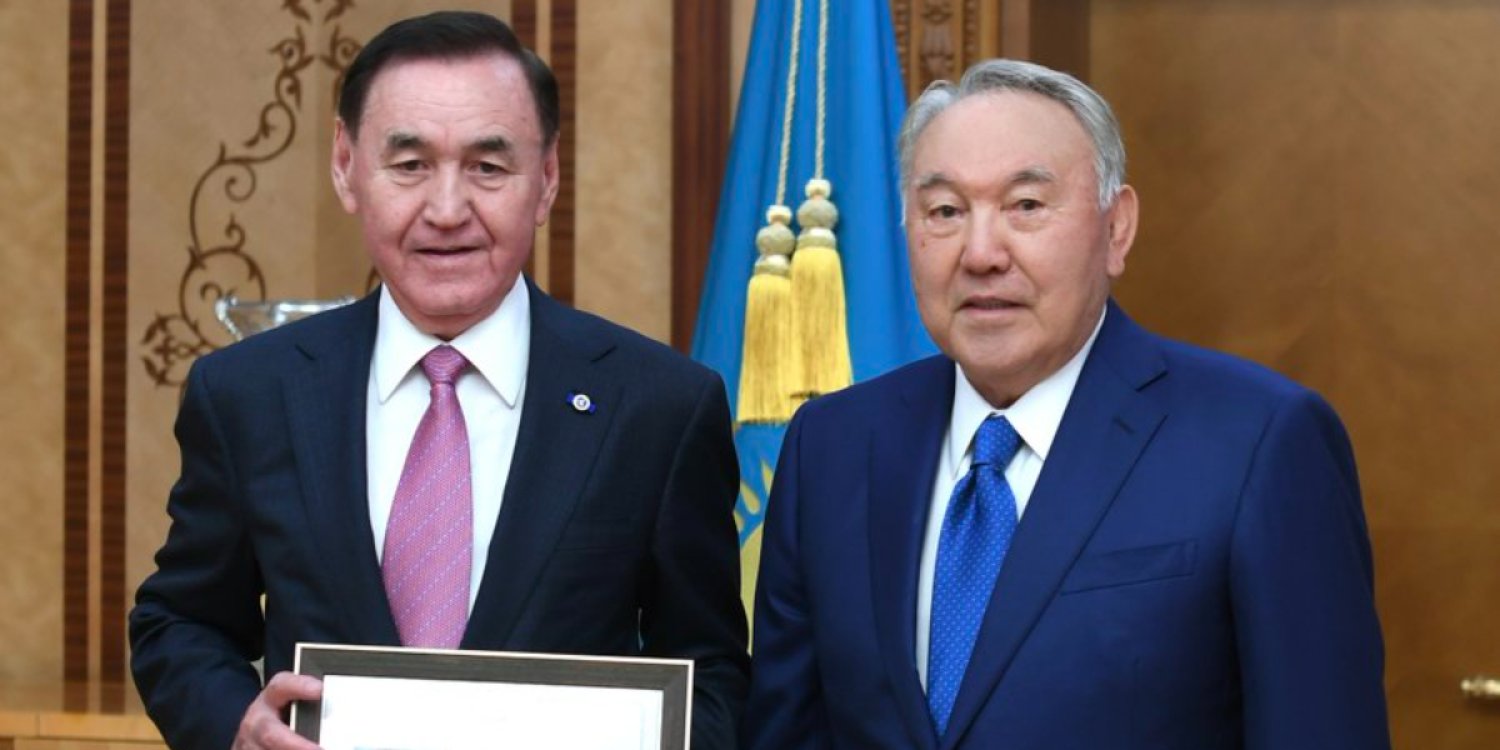 Семейдің астындағы қазына Назарбаевтың бұрынғы көмекшісіне беріліпті