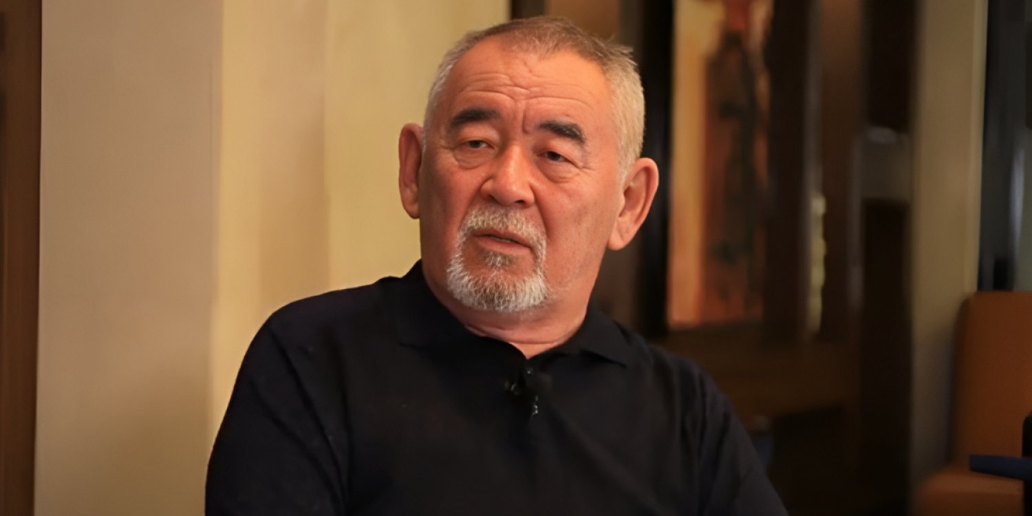 ​"Періште емеспіз": Драматург Думан Рамазан Жүрсін Ерманды қаралауды тоқтатуға шақырды