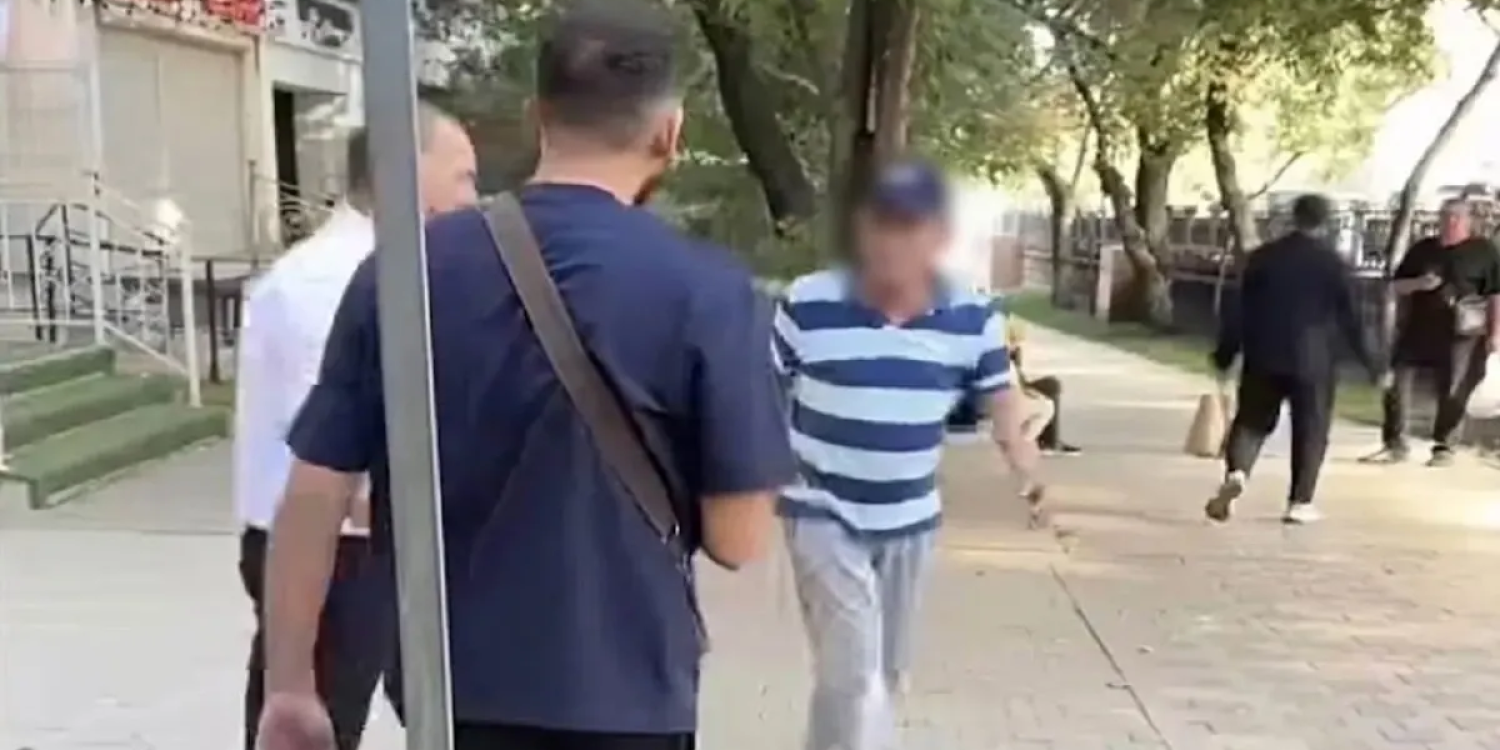 «Шектен шықты»: Алматы тұрғыны танымал актердің әрекетіне шағымданды