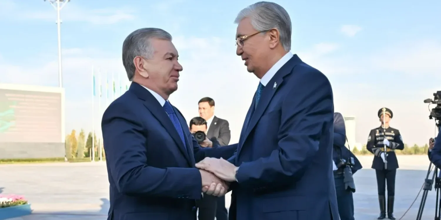 Тоқаев Мирзиёевті құттықтады