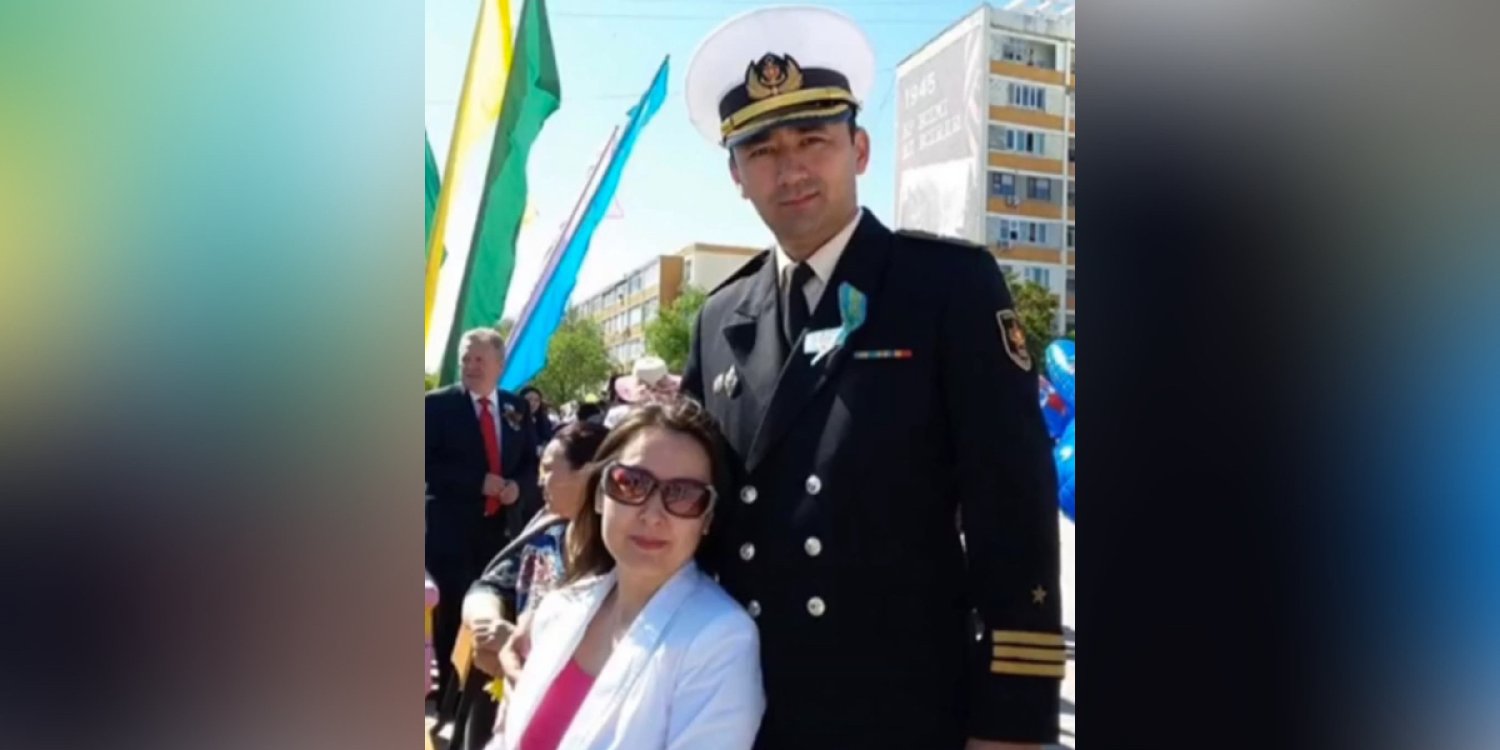 «Менің күйеуім кінәлі емес»: 14 сарбаздың қазасынан кейін ұсталған Хайрушевтің әйелі үн қатты