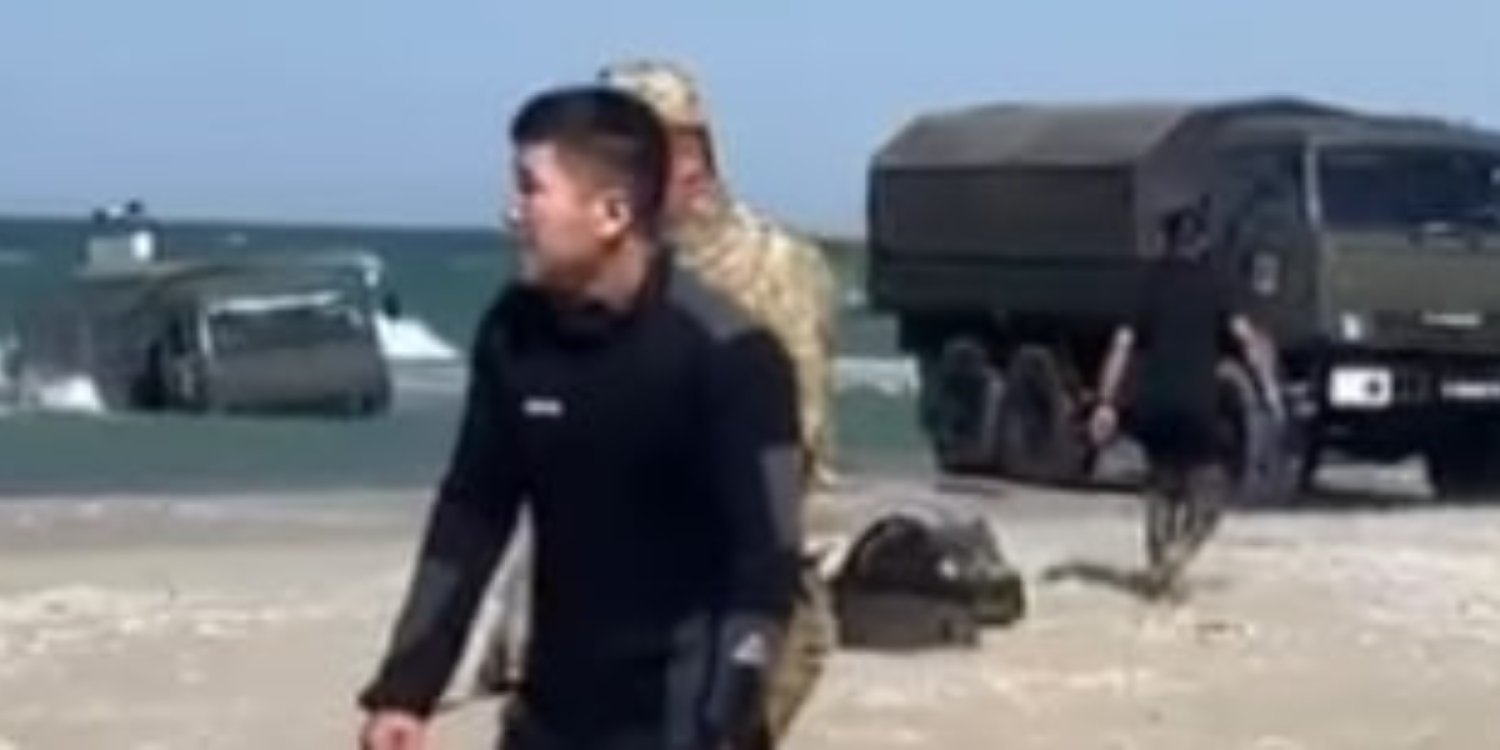 Во время учений ВМС в Мангистау погибли девять военнослужащих