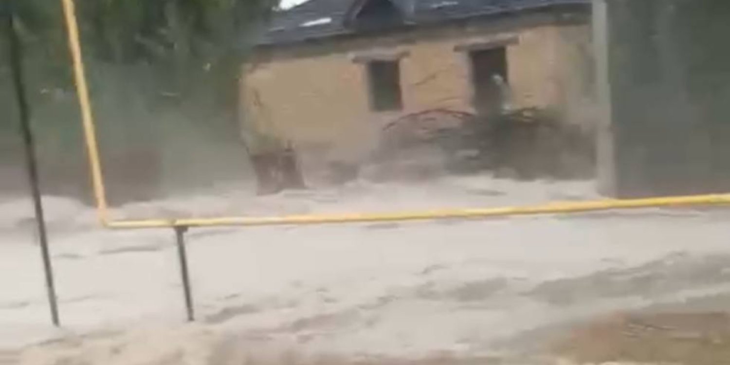 Қазығұртта сел жүрді (ВИДЕО)