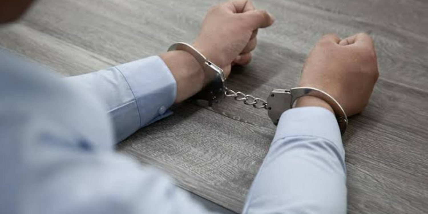 Маңғыстауда ұсталған екі шенеунік қамауға алынды