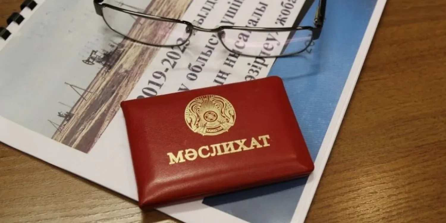 Елдегі мәслихаттар мерзімінен бұрын таратылды: енді не болады?