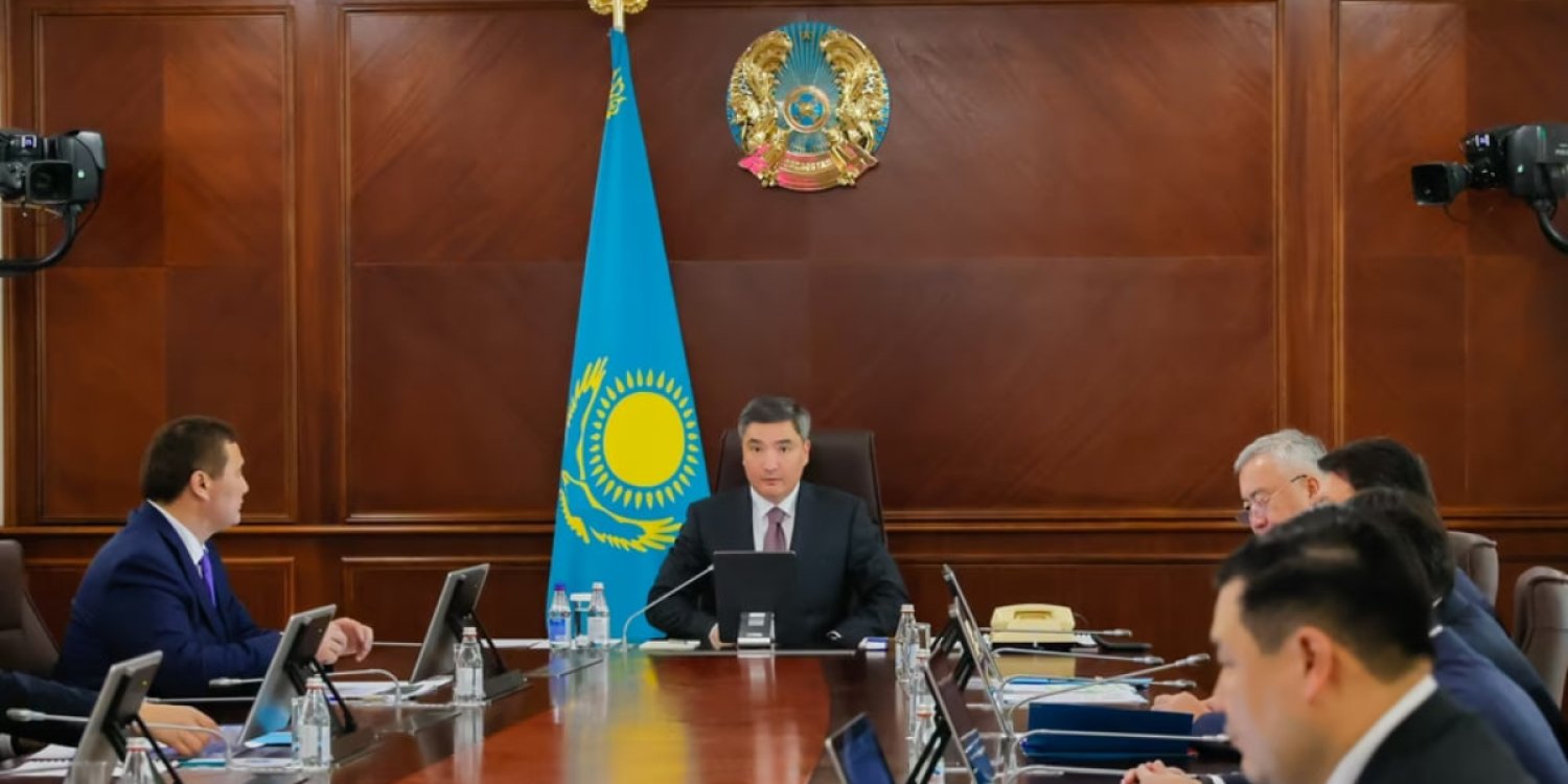 Олжас Бектенов әкімдерге өңірлердің кірісін арттыруды тапсырды