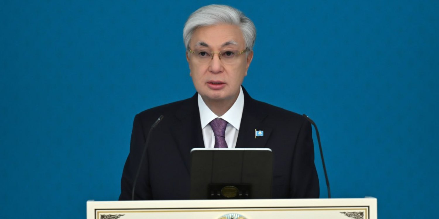 Тоқаев мұғалімдікке бет бұрған жастардың көбейгенін жақсылыққа балады