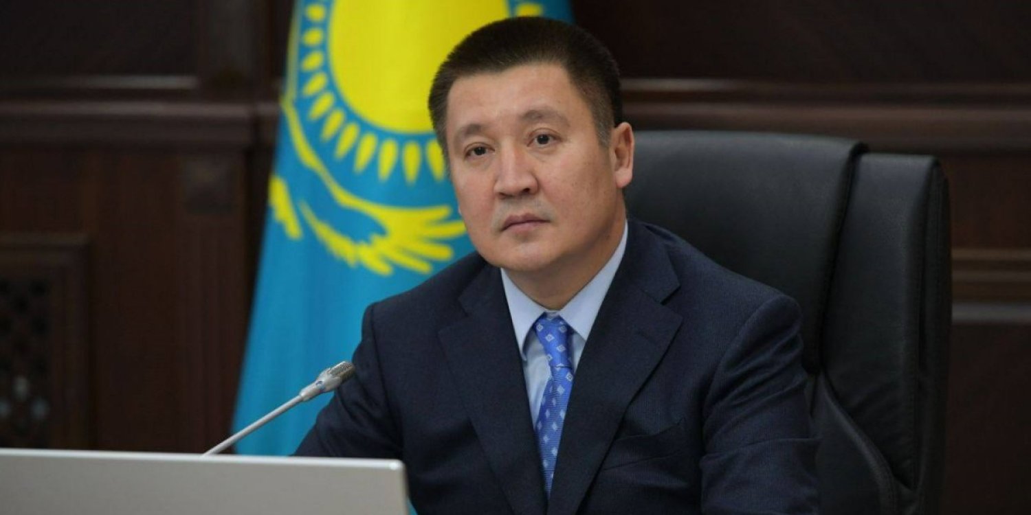 Павлодар облысының әкімі Асайын Байхановтың отбасы қара жамылды